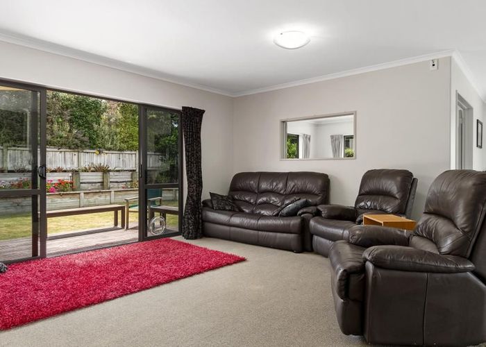  at 52 Inverness Drive, Pyes Pa, Tauranga