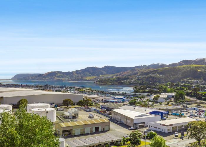  at 32B Mount Pleasant Avenue, Beachville, Nelson, Nelson / Tasman