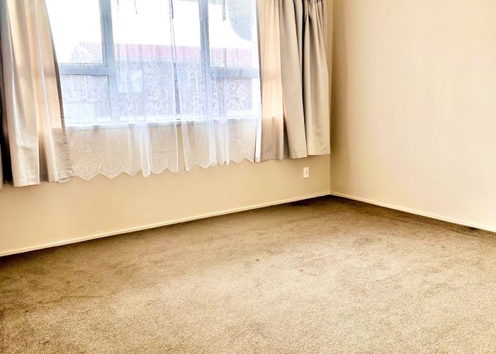  at 2/99 Station Road, Papatoetoe, Auckland