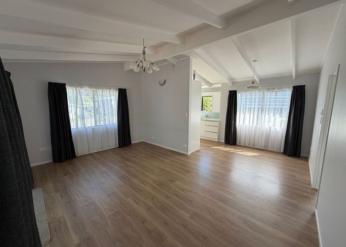  at 5 Kearney Place, Massey, Waitakere City, Auckland