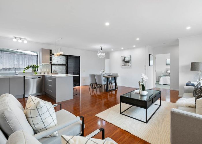  at 2/12 Merriefield Avenue, Forrest Hill, Auckland