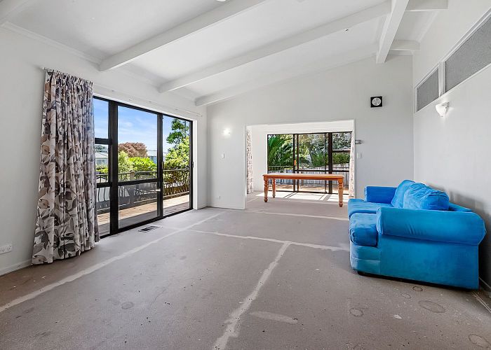  at 18 Norwich Avenue, Spotswood, New Plymouth