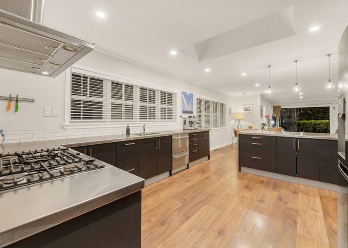 at 25 Sale Street, Cockle Bay, Auckland