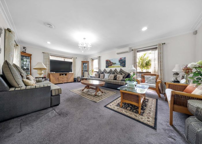  at 40 & 40A Jandell Crescent, Bucklands Beach, Manukau City, Auckland