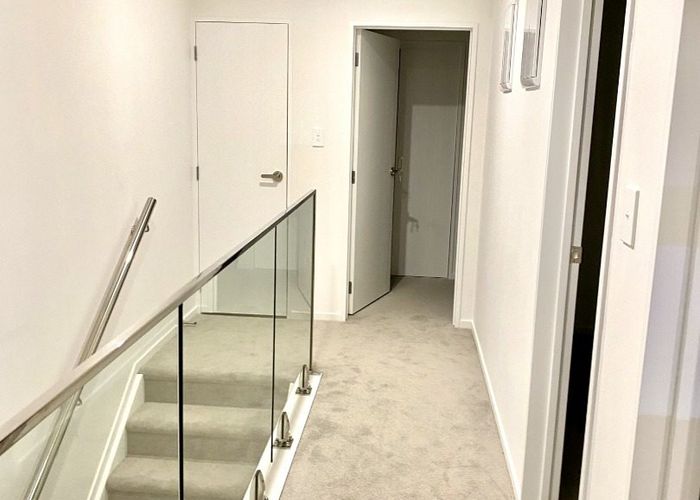  at 4B Unsworth Drive, Unsworth Heights, Auckland