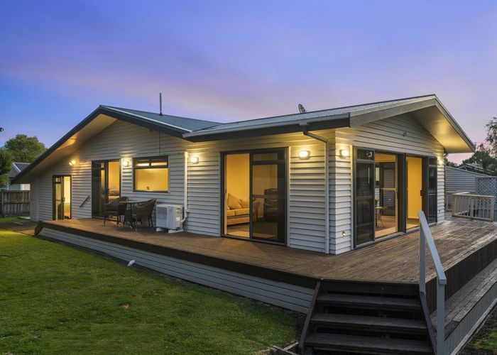  at 51 Youngs Road, Papakura