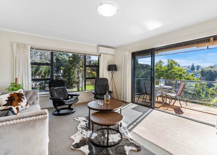  at 28 Carlton Street, Hillsborough, Auckland
