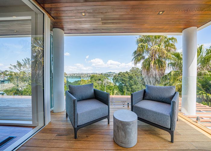  at 118 Paritai Drive, Orakei, Auckland