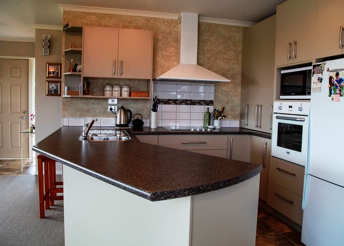  at 35 Blue Cliffs Road, St Andrews