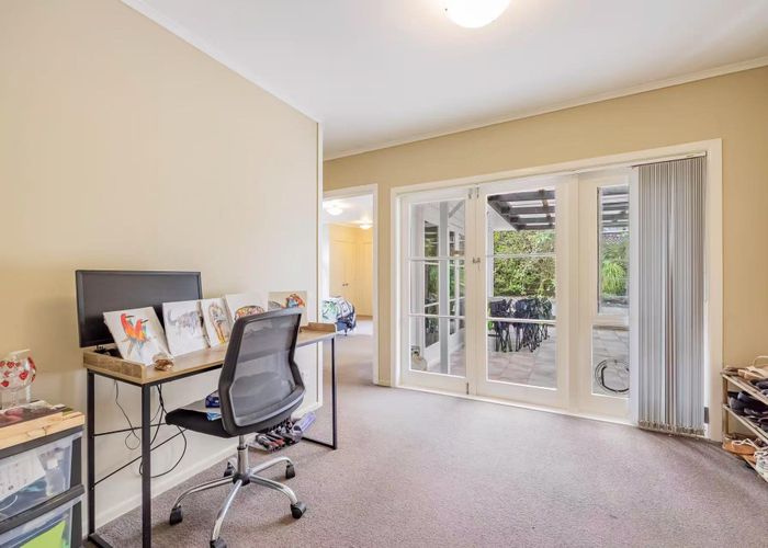  at 6 William Souter Street, Forrest Hill, North Shore City, Auckland