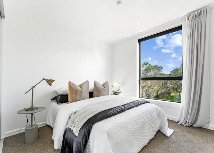  at 10/98-100 Walker Road, Point Chevalier, Auckland City, Auckland