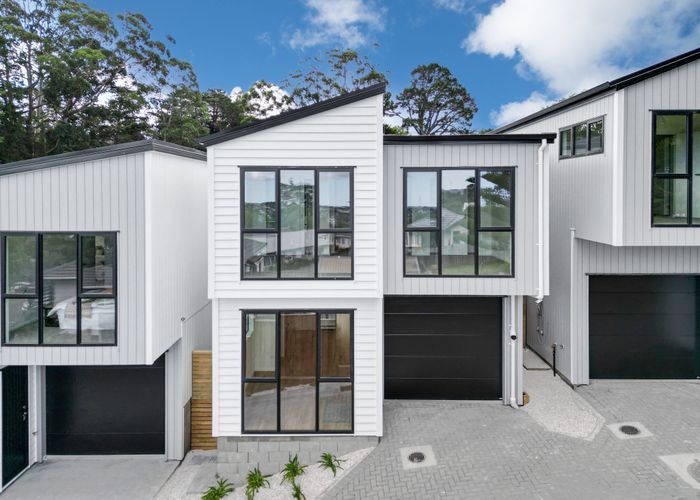  at 11 Trengove Place, West Harbour, Waitakere City, Auckland