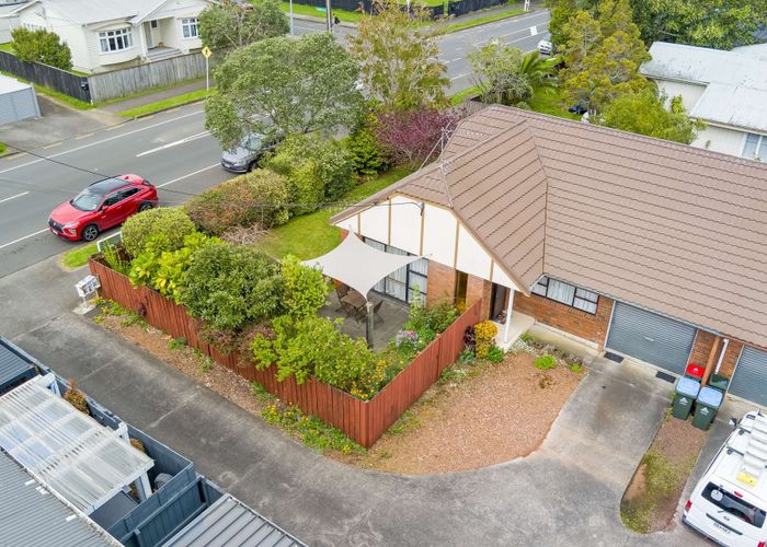  at 1/77 Blockhouse Bay Road, Avondale, Auckland City, Auckland