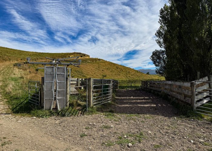  at 175 Stirling Road, Waikaia, Southland, Southland