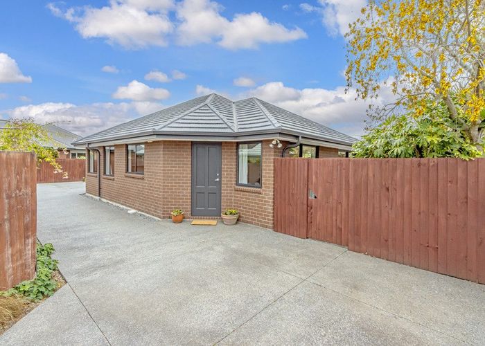  at 10b Sutton Place, Dallington, Christchurch City, Canterbury
