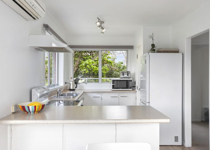  at 2/185 Swanson Road, Henderson, Waitakere City, Auckland