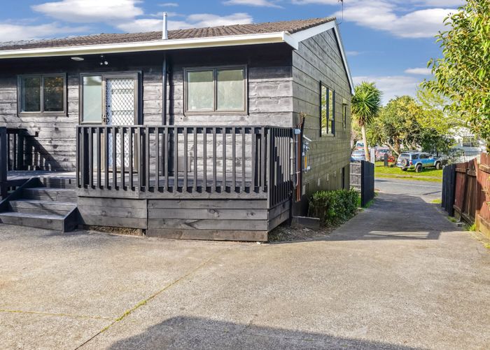  at 4/60 Moncrieff Avenue, Clendon Park, Manukau City, Auckland