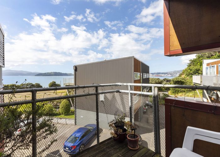  at 9/2 Onslow Road, Khandallah, Wellington