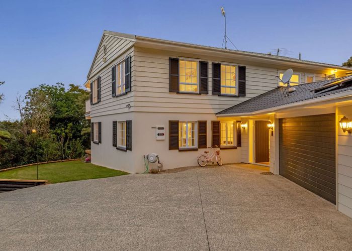  at 3 Laingrange Place, Laingholm, Waitakere City, Auckland