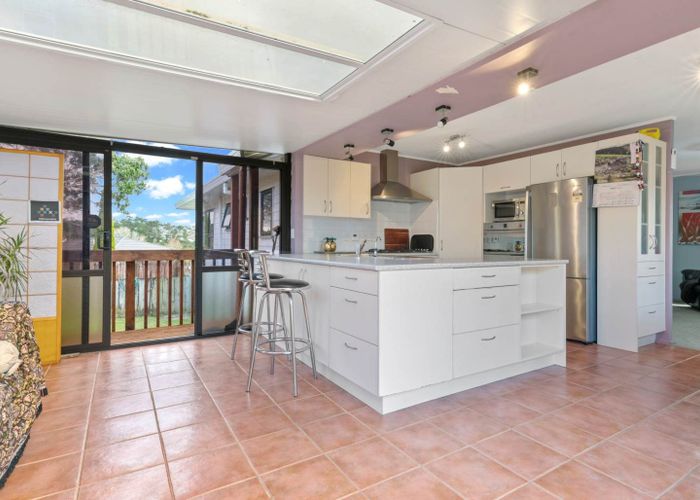  at Wren Place, Sunnynook, North Shore City, Auckland