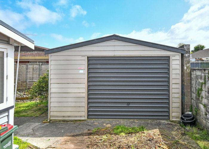  at 1/2 Onslow Road, Papakura, Auckland