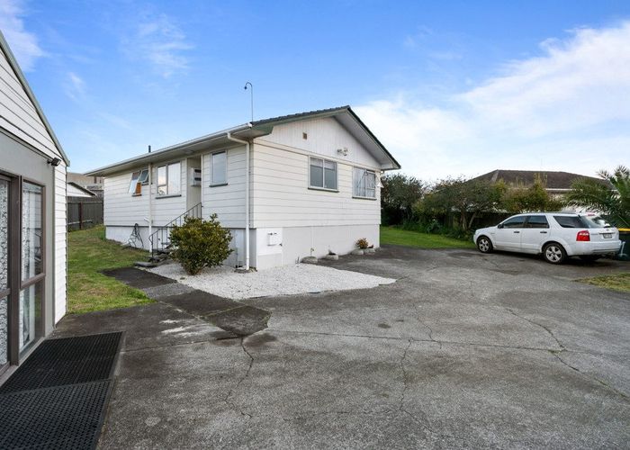  at 61 Israel Avenue, Clover Park, Auckland