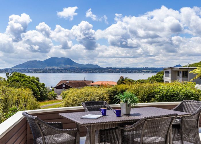  at 7 Te Urunga Place, Acacia Bay, Taupō
