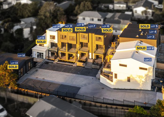  at 9&11 Seaview Road, Glenfield, North Shore City, Auckland