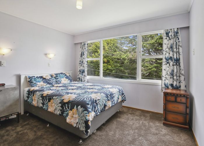  at 11 Lomond Street, Newlands, Wellington