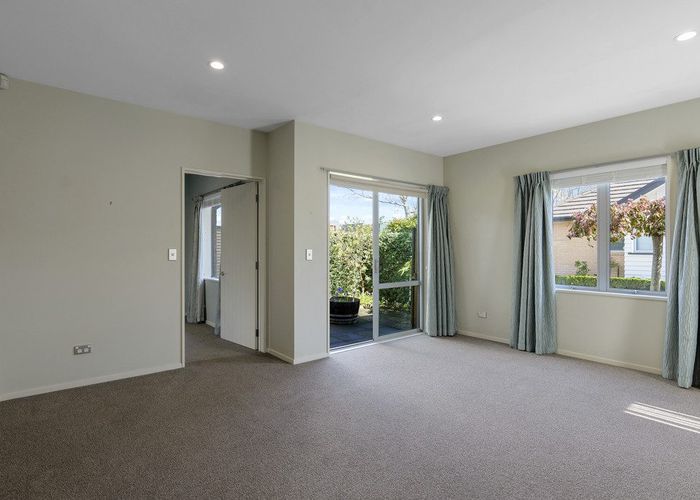  at 1/372 Yaldhurst Road, Russley, Christchurch