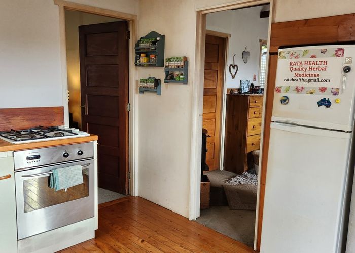  at 4 Moana Crescent, Kennedy Bay, Coromandel