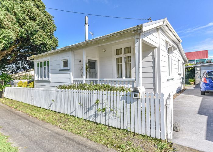  at 19 Manuka Street, Castlecliff, Whanganui