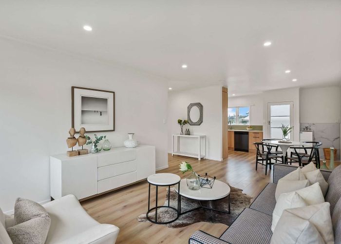  at 17 Lancaster Road, Beach Haven, North Shore City, Auckland