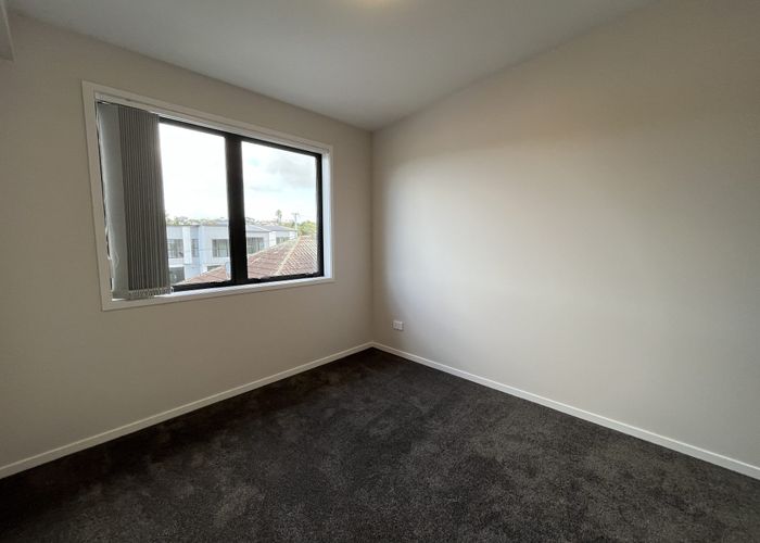  at 8/6 Hamlin Road, Mount Wellington, Auckland City, Auckland