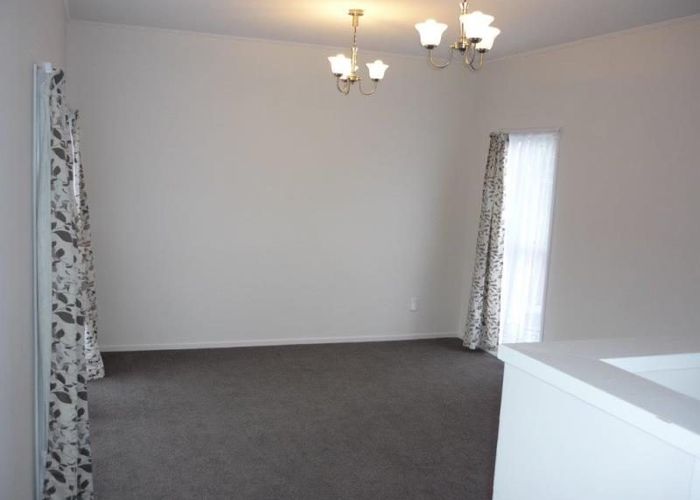  at 4 Aden Place, Manurewa, Manukau City, Auckland