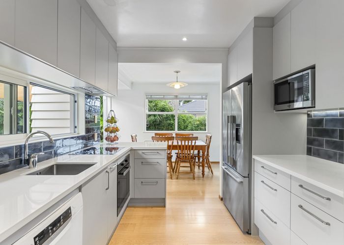  at 3 Macnay Way, Murrays Bay, North Shore City, Auckland