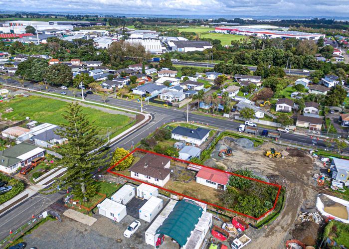  at 4 Winthrop Way, Māngere East, Auckland