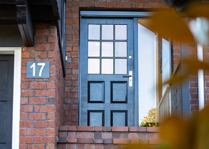  at 17 Noumea Place, Mairangi Bay, North Shore City, Auckland