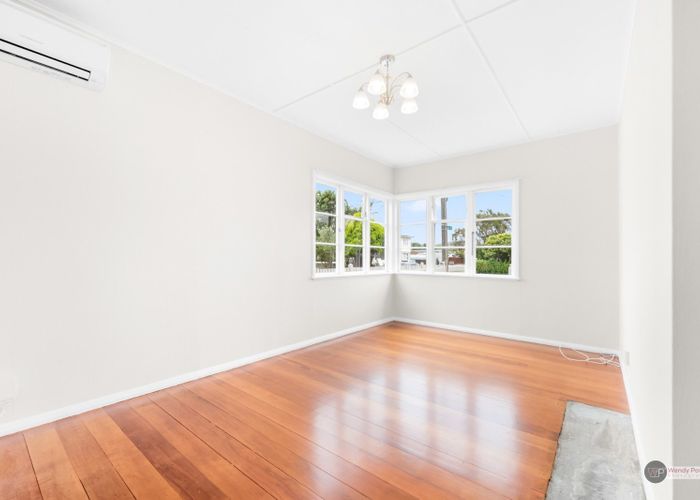  at 10 Rumgay Street, Fairfield, Lower Hutt