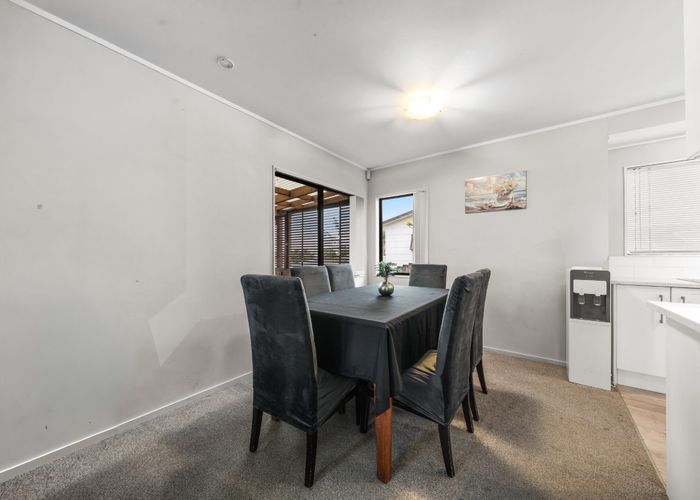  at 2/43 Templeton Place, Clendon Park, Manukau City, Auckland