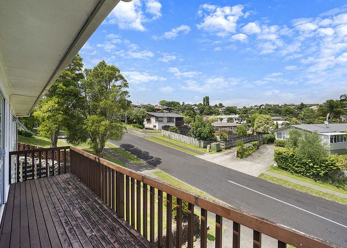 at 13 Robbies Road, Shelly Park, Auckland