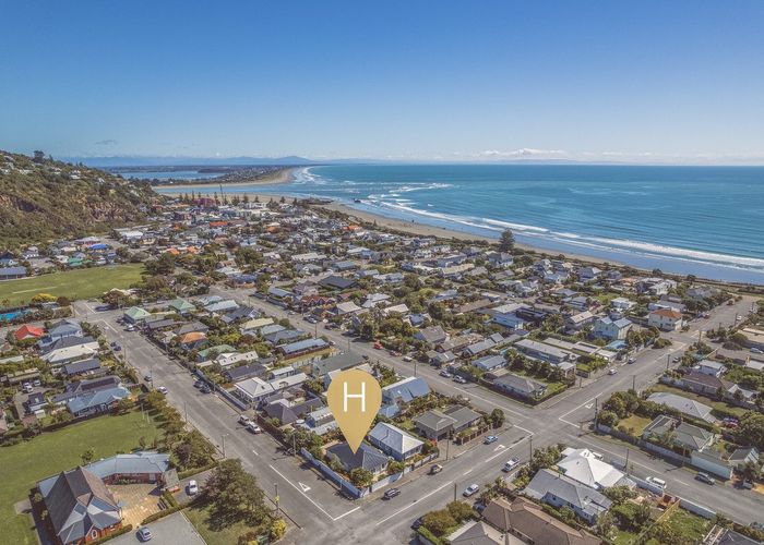  at 26 Menzies Street, Sumner, Christchurch City, Canterbury