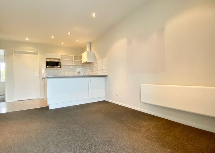  at 10D/71 Spencer Road, Oteha, Auckland