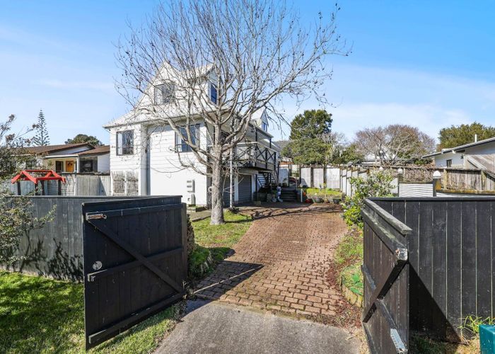  at 61 Hale Crescent, Bayview, North Shore City, Auckland
