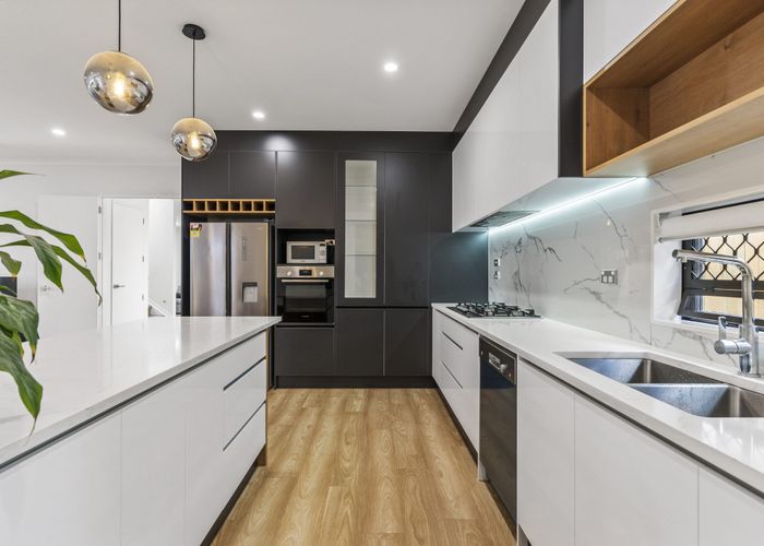 at 16 Puruatanga Drive, Flat Bush, Auckland