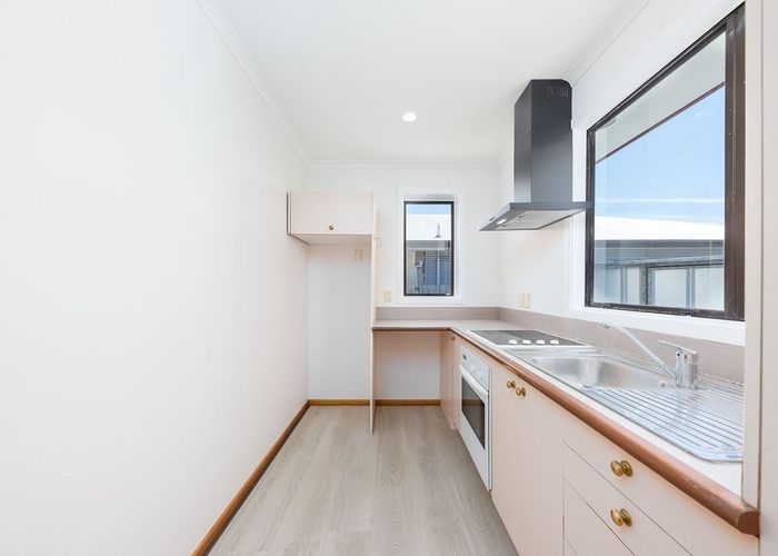 at 122 Yaldhurst Road, Sockburn, Christchurch City, Canterbury