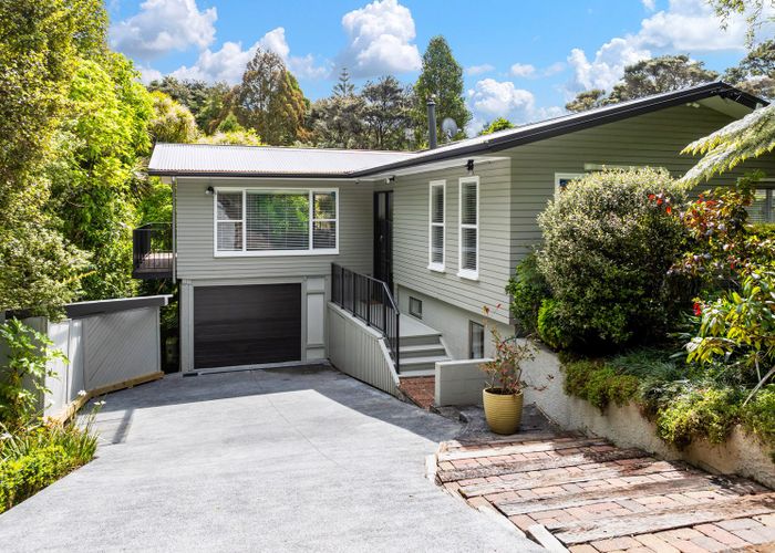  at 68 Woodfern Crescent, Titirangi, Auckland