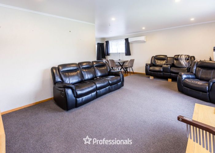  at 53 Hudson Avenue, Ebdentown, Upper Hutt