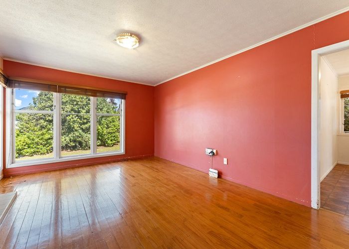  at 22 London Street, Te Atatu Peninsula, Waitakere City, Auckland