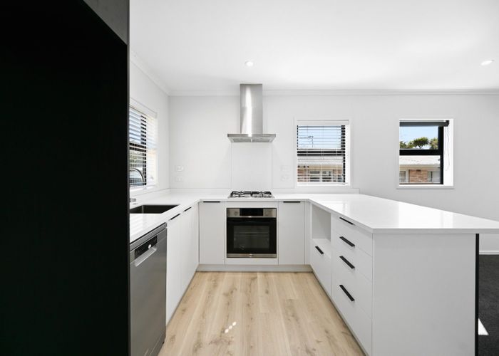  at 8 Ngaere Avenue, Chartwell, Hamilton